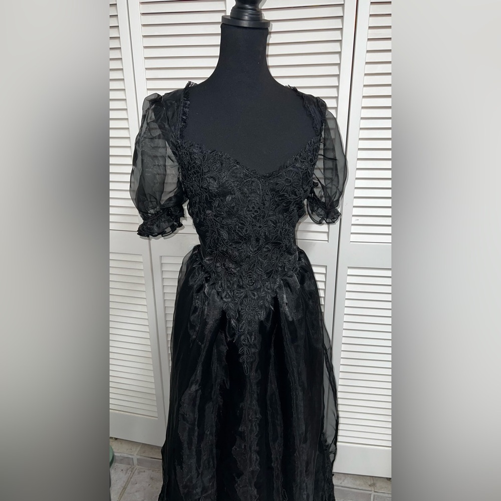 NWT • Widow Brand • BLACK LACE MAXI • SIZE XL • PROM DRESS COLLECTION